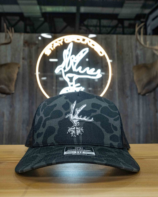 Black Camo – White Silhouette Hat